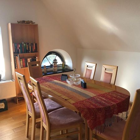 Neu Renovierte Wohnung In Alter Schule Hattgenstein エクステリア 写真
